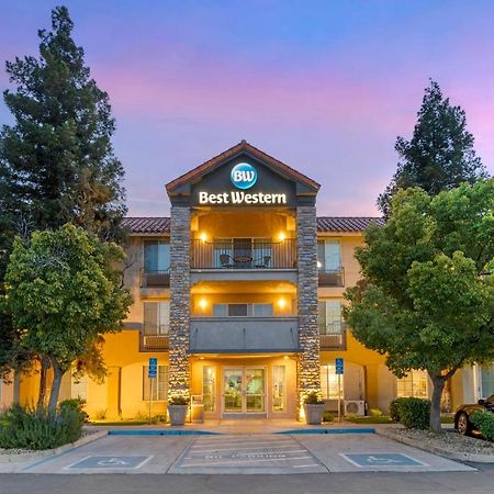 Best Western Visalia Hotel Екстериор снимка