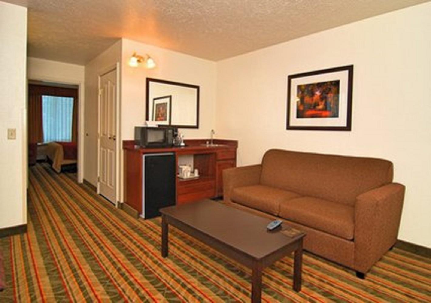 Best Western Visalia Hotel Екстериор снимка