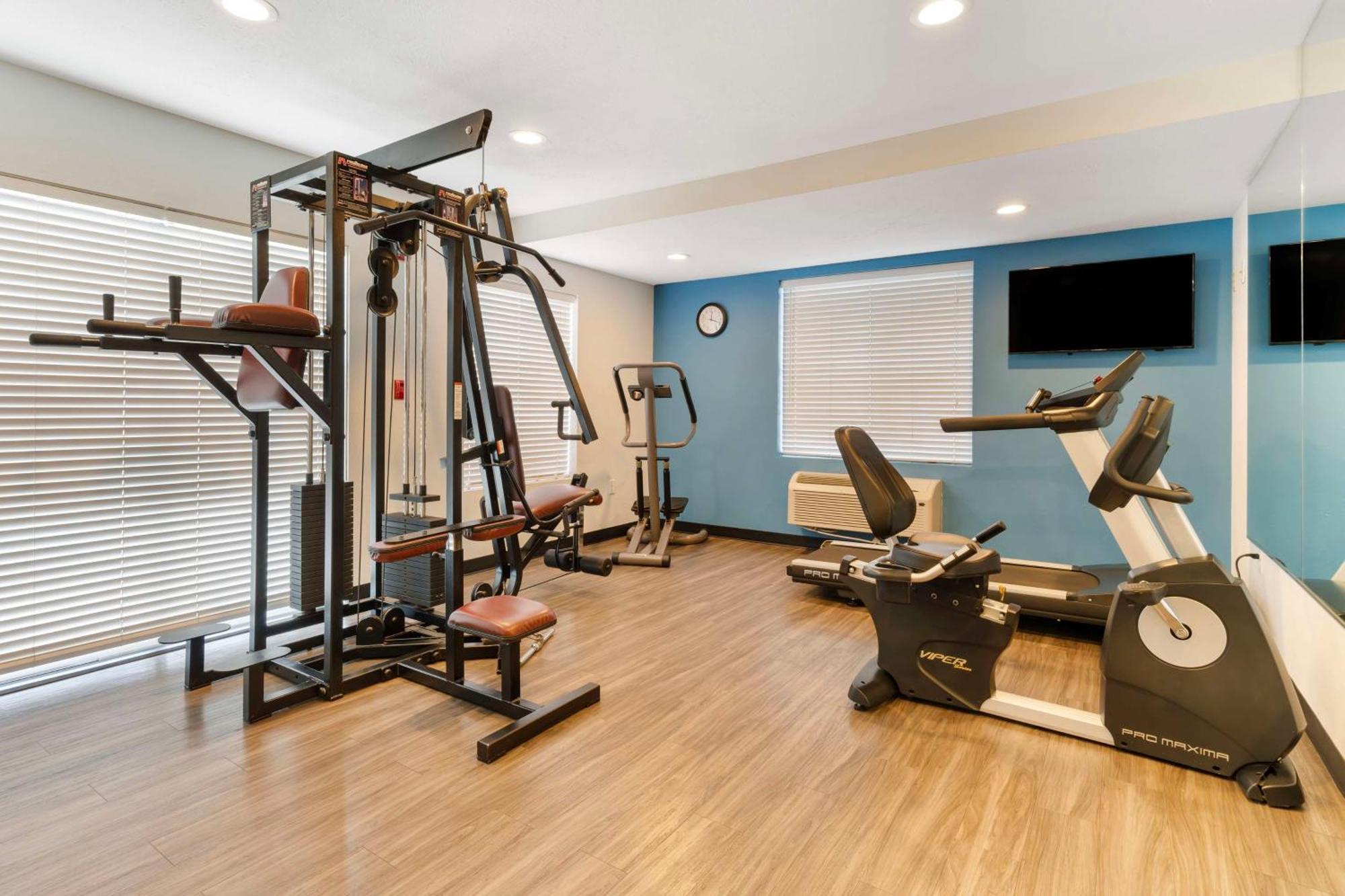 Best Western Visalia Hotel Екстериор снимка